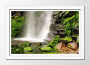 Cuadro enmarcado blanco paisaje cascada en bosque,naturaleza