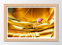Cuadro enmarcado natural buda oriental ,dorado ,manos, relajacion ,meditacion, zen