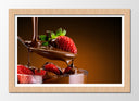 Cuadro enmarcado natural fresas con chocolate