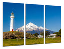 Tríptico Paisaje de Faro en la Montaña Taranaki,naturaleza