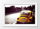 Cuadro enmarcado blanco Beatle, Coche Escarabajo Amarillo, Coche Vintage