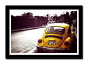 Cuadro enmarcado negro Beatle, Coche Escarabajo Amarillo, Coche Vintage