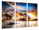 Tríptico paisaje barco en el mar, atardecer