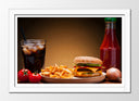 Cuadro enmarcado blanco hamburguesa con patatas y refresco