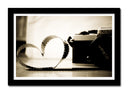 Cuadro enmarcado negro camara nikon, fotografia, fot vintage, amor