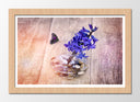 Cuadro enmarcado natural imagen flor morada en vaso relaz con mariposa,zen,spa