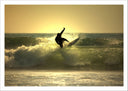 Lámina surfista en el mar, atardecer, deporte