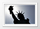 Cuadro enmarcado blanco estatua de la libertat, ciudad de nueva york, silueta