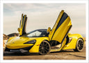 Lámina McLaren P1 amarillo con toques negros