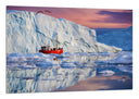 Cuadro barco pesquero en el oceano , iceberg,atardecer,mar