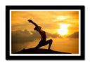 Cuadro enmarcado negro Yoga, puesta de sol, saludo al sol