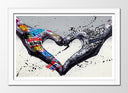 Cuadro enmarcado blanco Arte callejero, manos con forma corazon, banksy