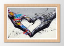 Cuadro enmarcado natural Arte callejero, manos con forma corazon, banksy
