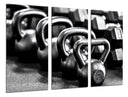 Tríptico kettebels en blanco y negro, crossfit