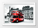 Cuadro enmarcado blanco ciudad londres, atobus rojo, blanco y negro