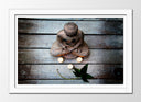 Cuadro enmarcado blanco buda oriental ,tonos grises, relajacion, meditacion, zen
