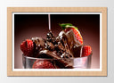 Cuadro enmarcado natural fresas con chocolate derretido