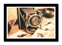 Cuadro enmarcado negro camara vintage, antiguo, sepia, fotografia
