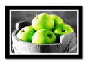 Cuadro enmarcado negro bodegon manzana verde, fruta