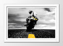 Cuadro enmarcado blanco Moto de Carretera, Motorista , Amarillo