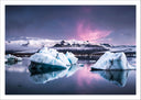 Lámina paisaje aurora boreal, iceberg en el oceano