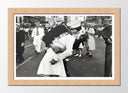 Cuadro enmarcado natural Beso, Enfermera y Marinero, Blanco y Negro, Vintage