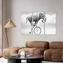Estancia elefante en bici antigua, hypster, equilibrista, blanco y negro