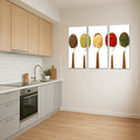 Estancia tres cucharas con especias, condimento, sabores