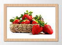 Cuadro enmarcado natural de un cesto de fresas, rojo, fruta