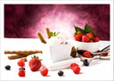 Lámina bola de helado con fresas, postre