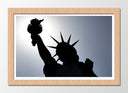 Cuadro enmarcado natural estatua de la libertat, ciudad de nueva york, silueta