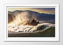 Cuadro enmarcado blanco mar rompiendo sobre faro, atardecer,oceano