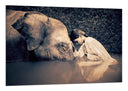 niña con elefante, color sepia, ternura, decoracion, animal