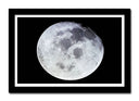 Cuadro enmarcado negro luna llena en la noche